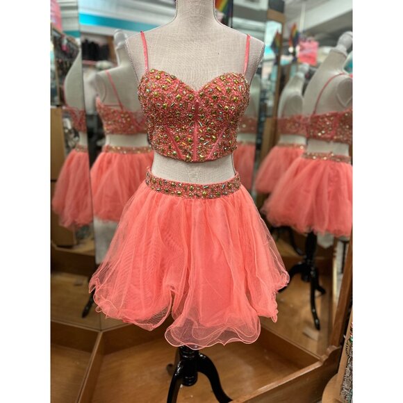 Dave and Johnny Coral 2 Piece Short Gown in 5/6 - Picture 1 of 1